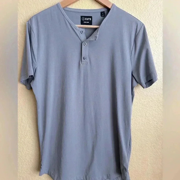 AO Henley Curve Hem -Cuts Clothing Short Sleeve Tee - Picture 2 of 6